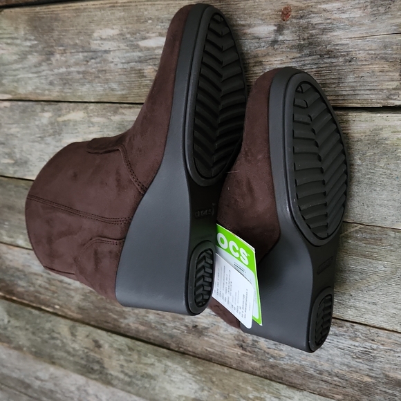 Crocs Leigh Wedge Suede Booties Espresso Rich Brown Women's 5M #3017 - Picture 6 of 10